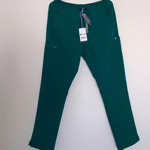 Figs Hunter green Yola skinny scrub pants in size medium.